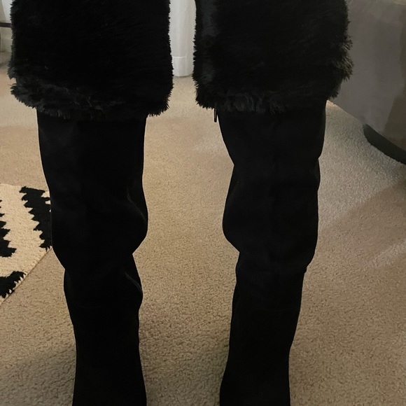 Just Fab knee high suede wedge boots with fur. Zipper boots. - Picture 7 of 7